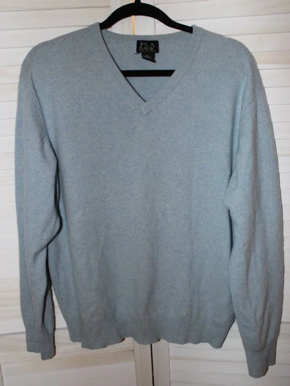 Jos A Bank 100% Cashmere Sweater Blue V-Neck Men’s LargeJos